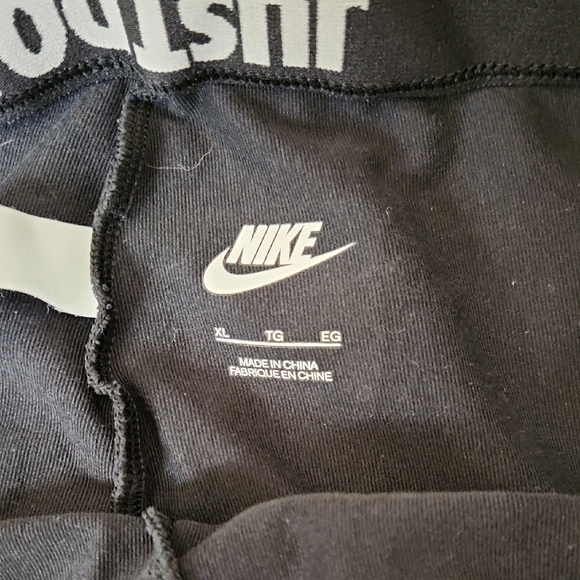 Nike Black Leggings with Black VINYL Print - Picture 2 of 2